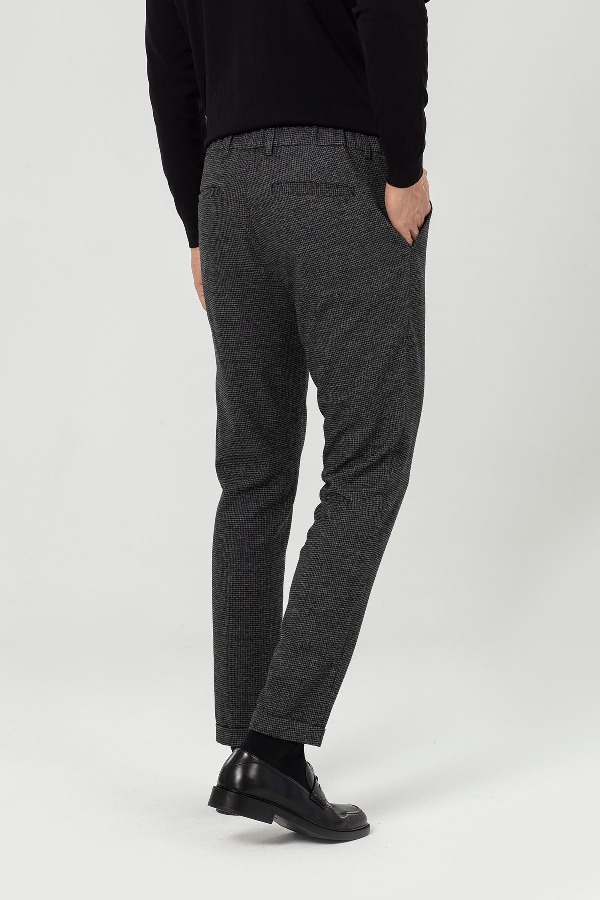 Antrasit Kazayağı Desen Regular Fit Erkek Jogger Pantolon