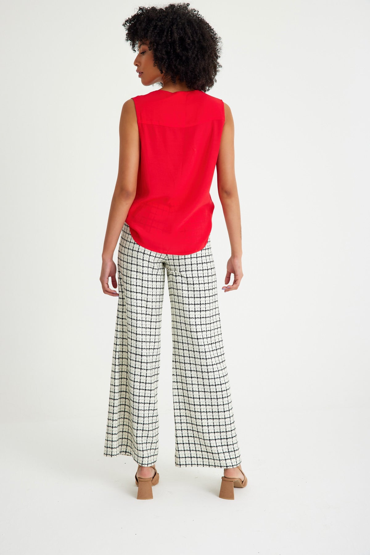 White Checked Side Hidden Zippered Trousers