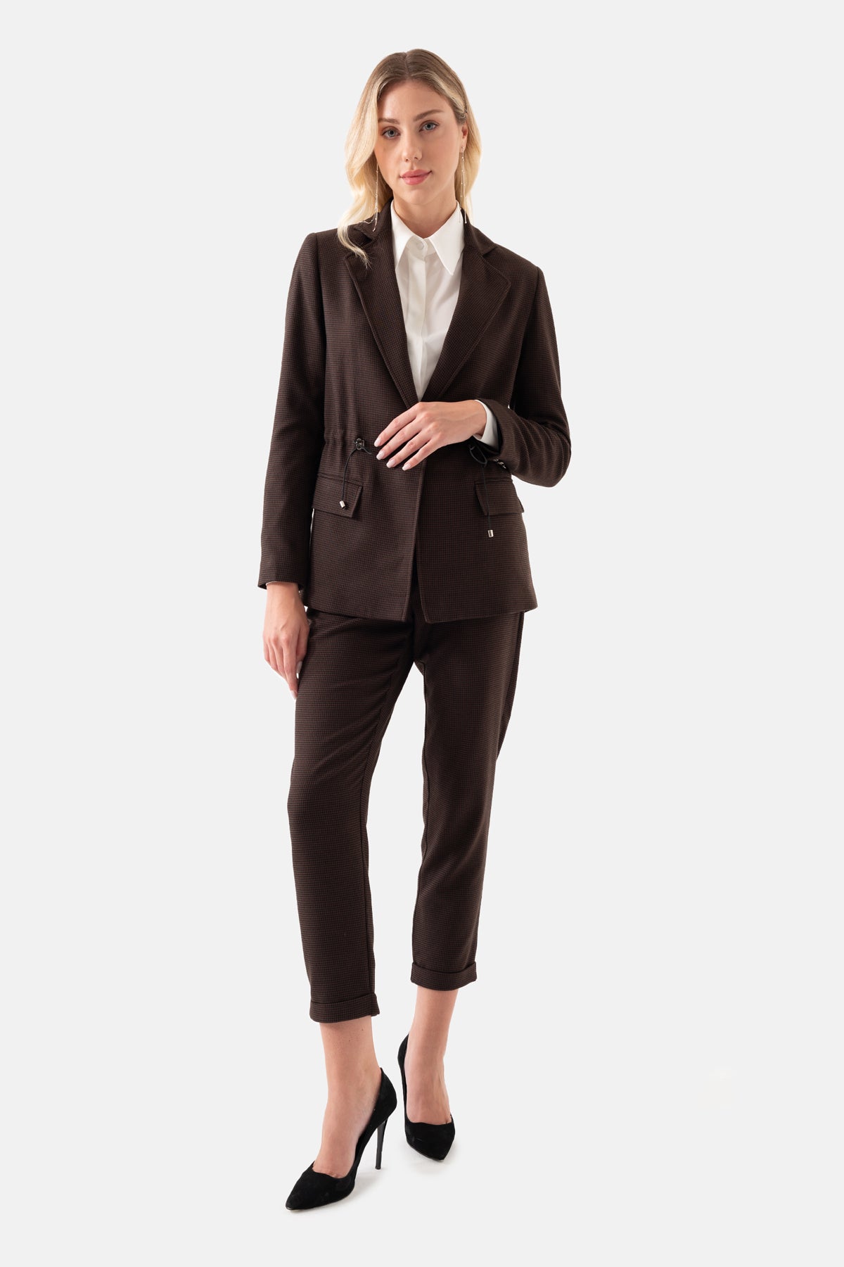 Kahverengi Kazayağı Desenli Beli Büzgülü Kadın Ceket