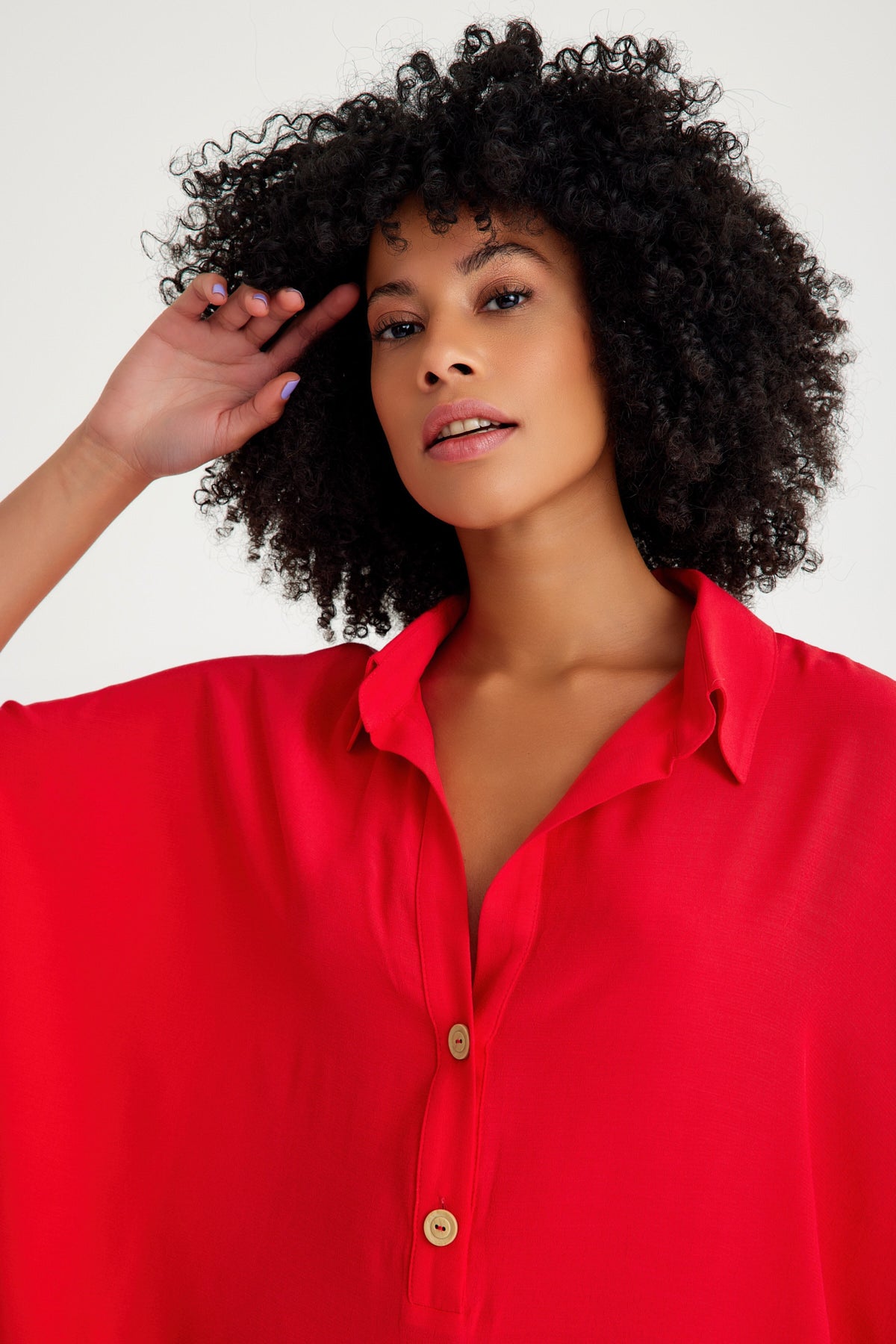 Kırmızı Gömlek Yaka Kısa Plaj Elbisesi