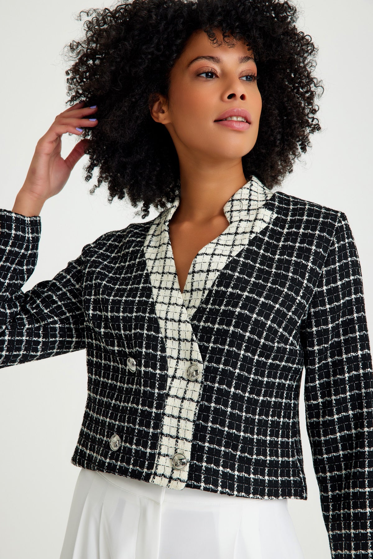 Siyah Beyaz Ekoseli Kısa Kadın Ceket