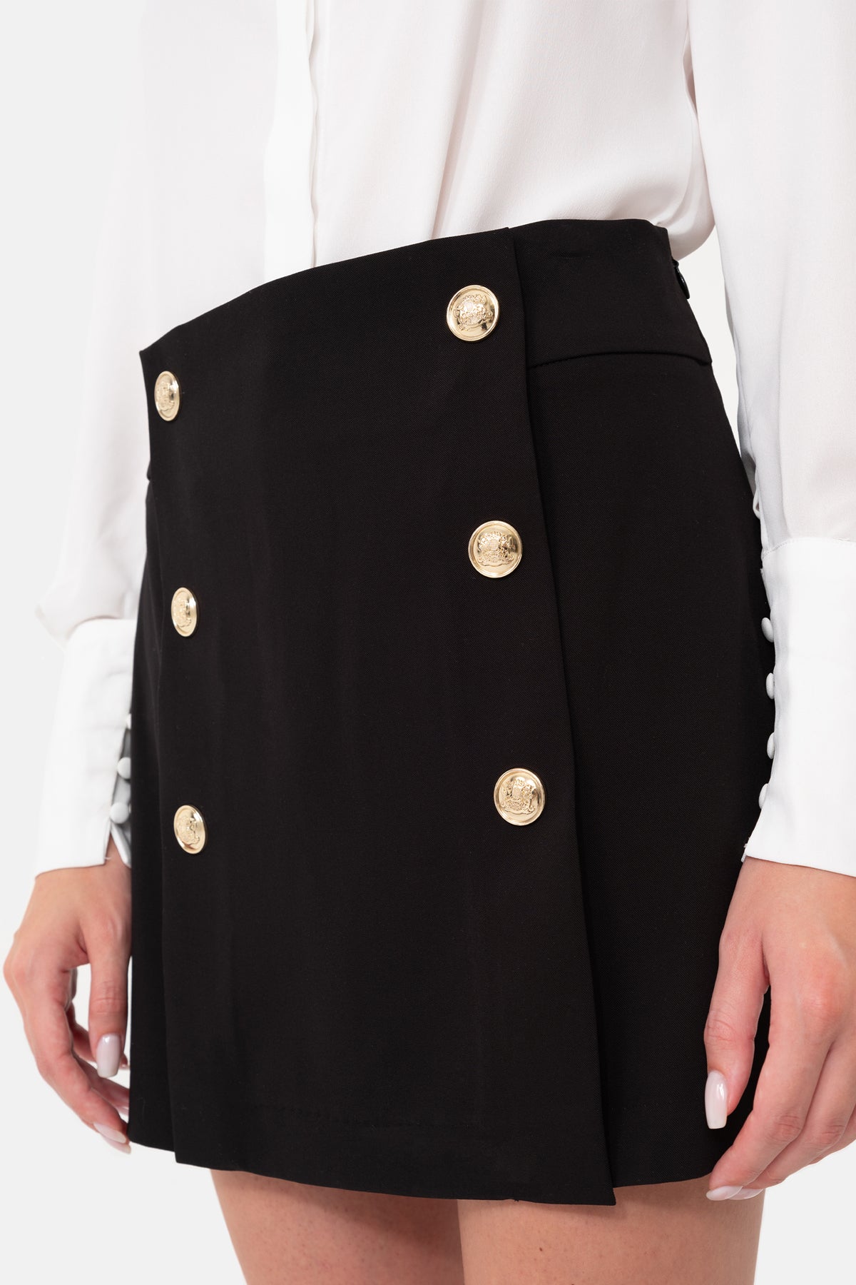 Black Snap Detailed Mini Skirt