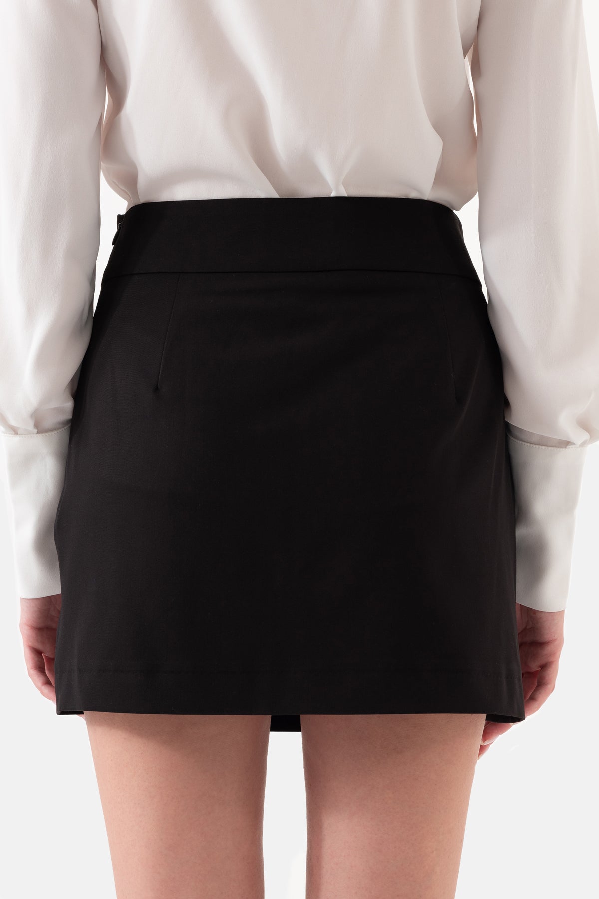 Black Snap Detailed Mini Skirt