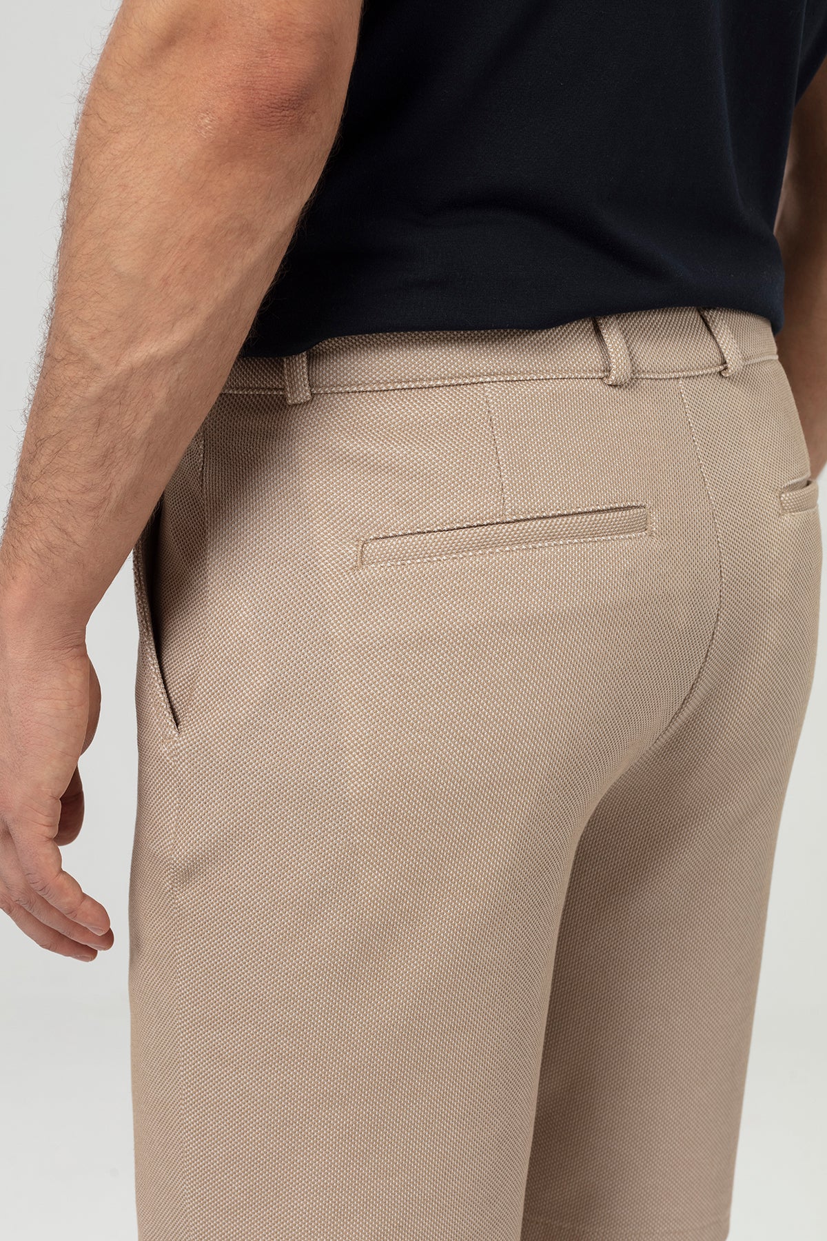 Taş Rengi Slim Fit Bağlamalı Dokulu Erkek Şort