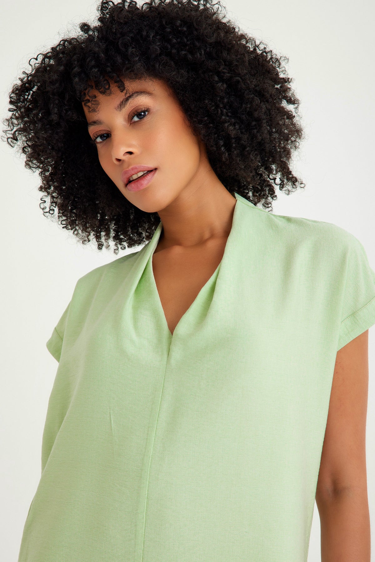 Yeşil Düşük Kısa Kollu Rahat Kesim Kısa Elbise