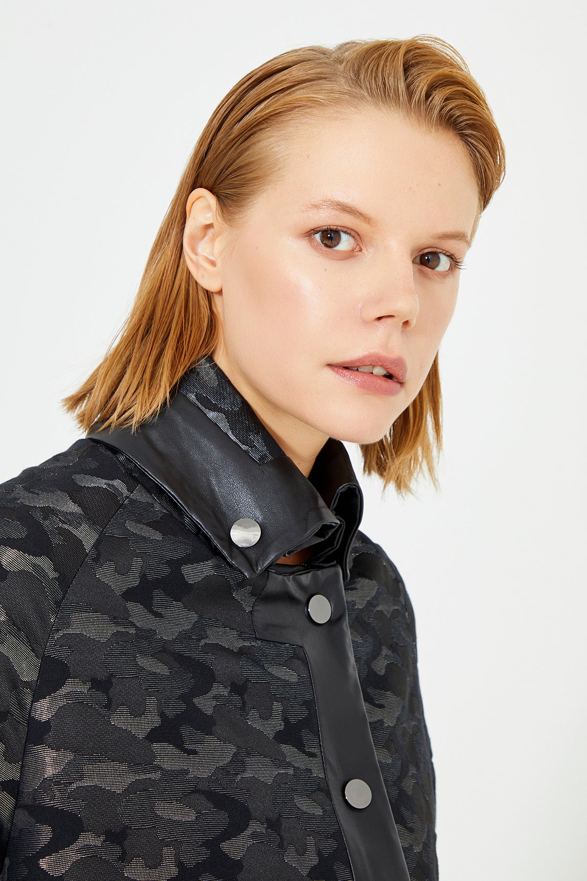Anthracite Camouflage-Pattern Collar Sleeve And Front With Snap Button Women's Coat