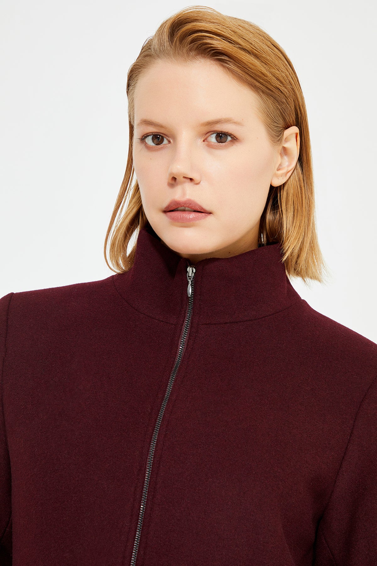 Burgundy Front And Collar Zip Detailed women's Coat