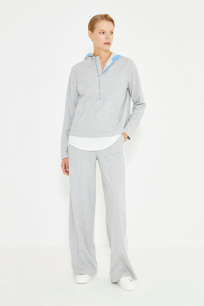 Gri Çizgili Cepli Ve Kapüşonlu Kadın Sweatshirt