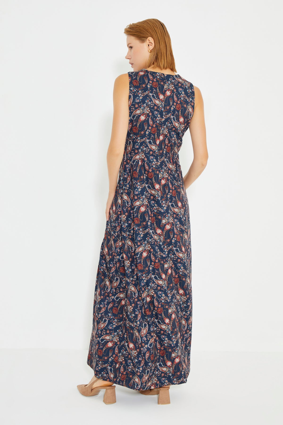 Paisley Print Sleeveless Side Gathered Long Dress