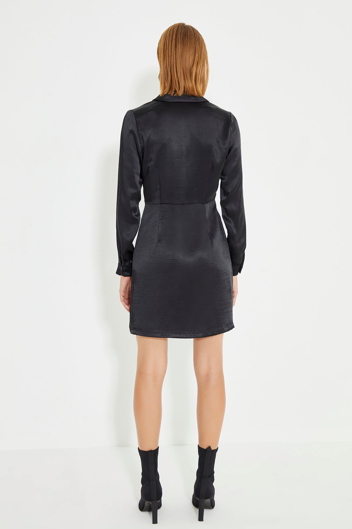 Siyah Kruvuze Saten Uzun Kol Midi Elbise