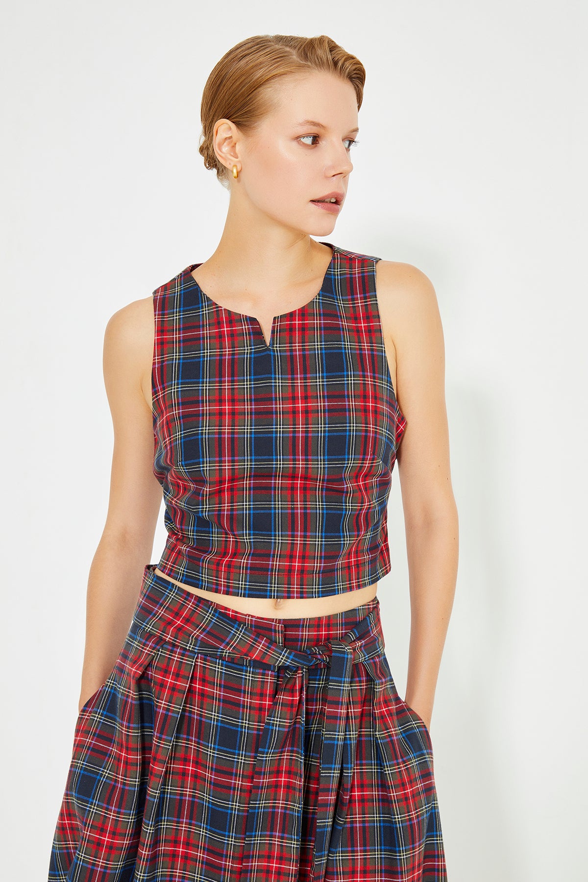 Red And Navy Blue Plaid Crew Neck Sleeveless Back Drawstring Detailed Blouse