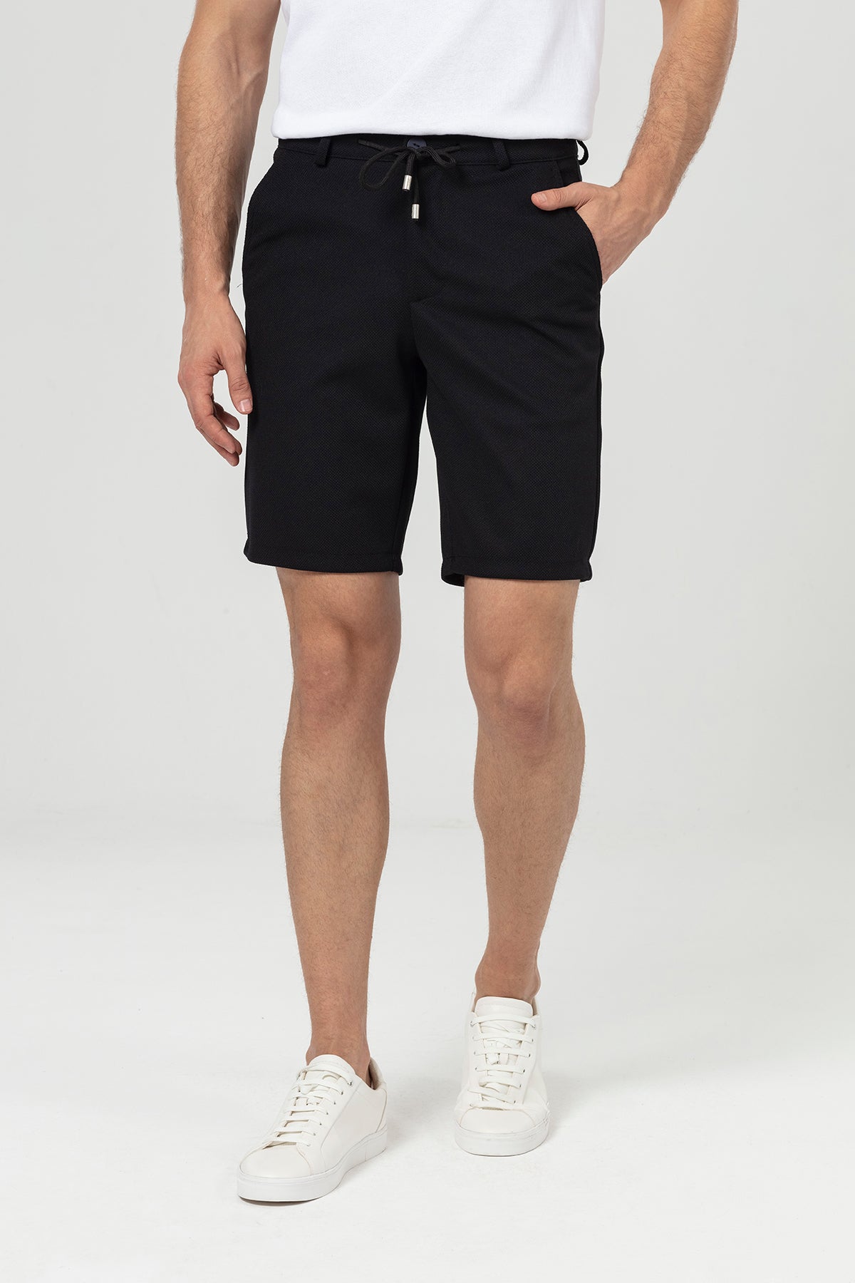 Black Slim Fit Binding Detailed Textured Men's Shorts