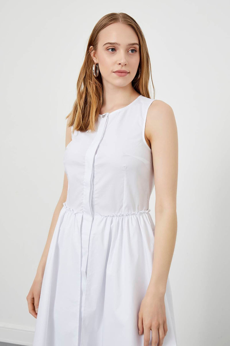 White Sleeveless Knee-Length Shirt Dress