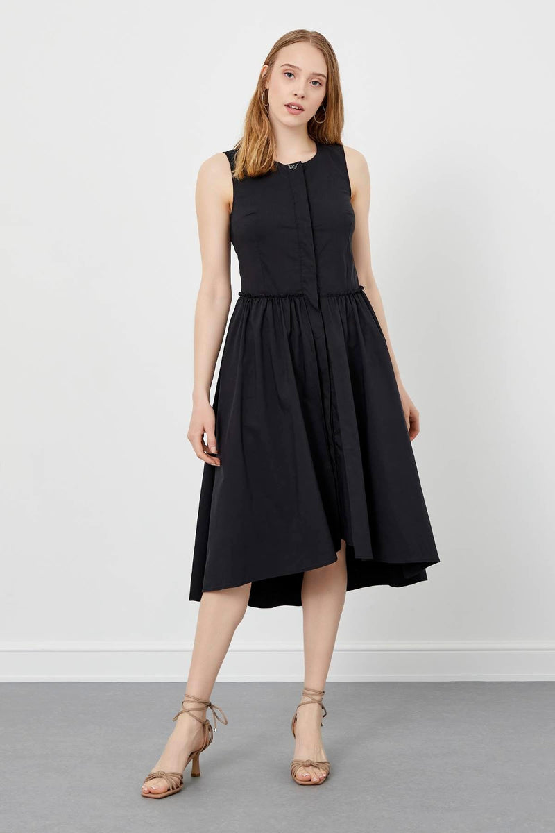 Black Sleeveless Knee Length Shirt Dress